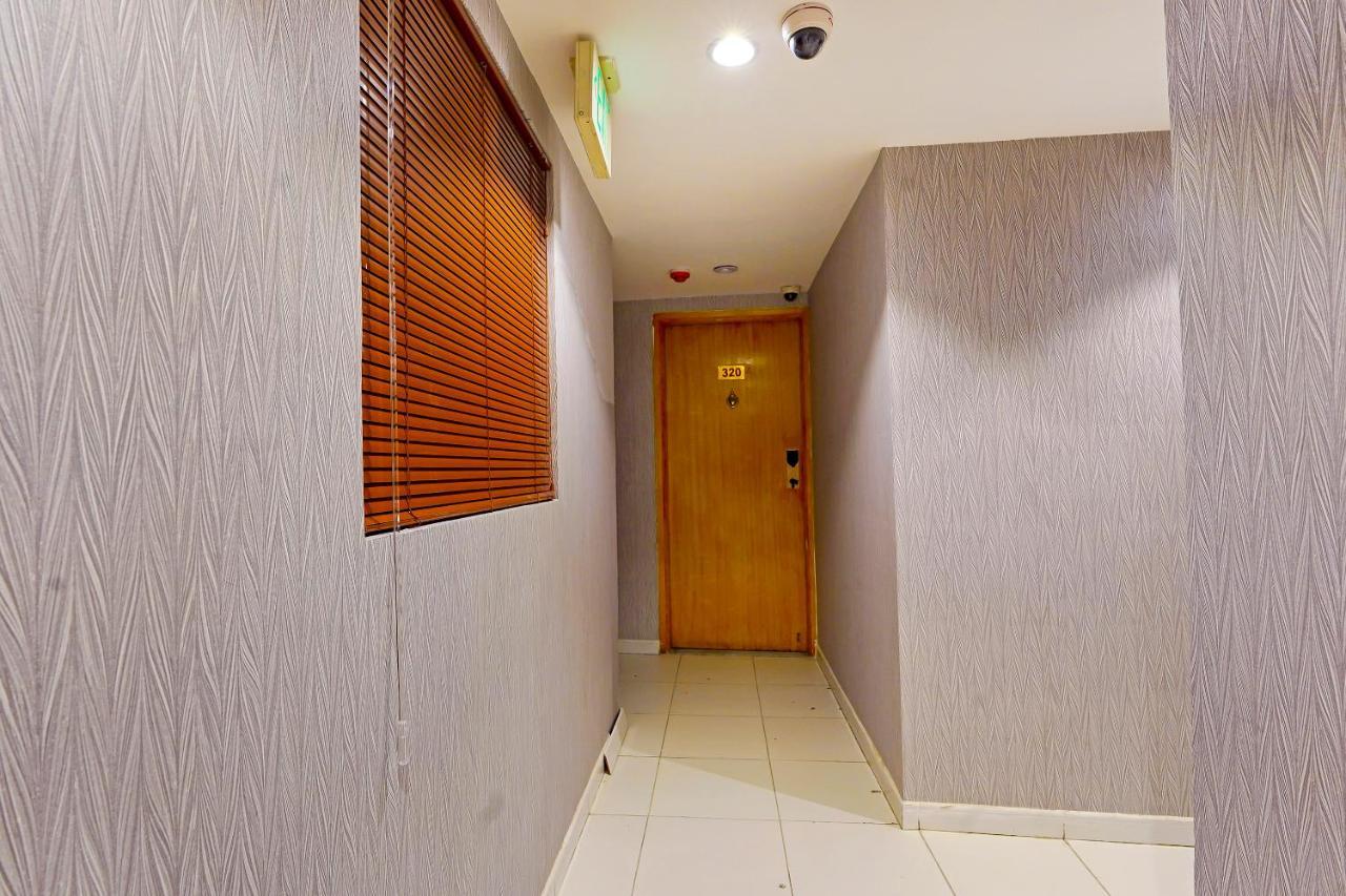 Oyo 925 Emirates Hotel Dubai Exterior photo